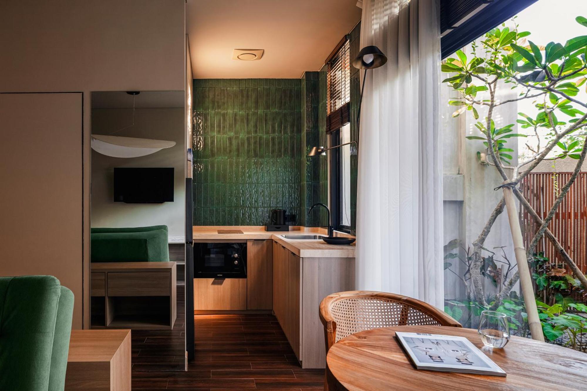 Aviator Bali Aparthotel Canggu  Exterior photo
